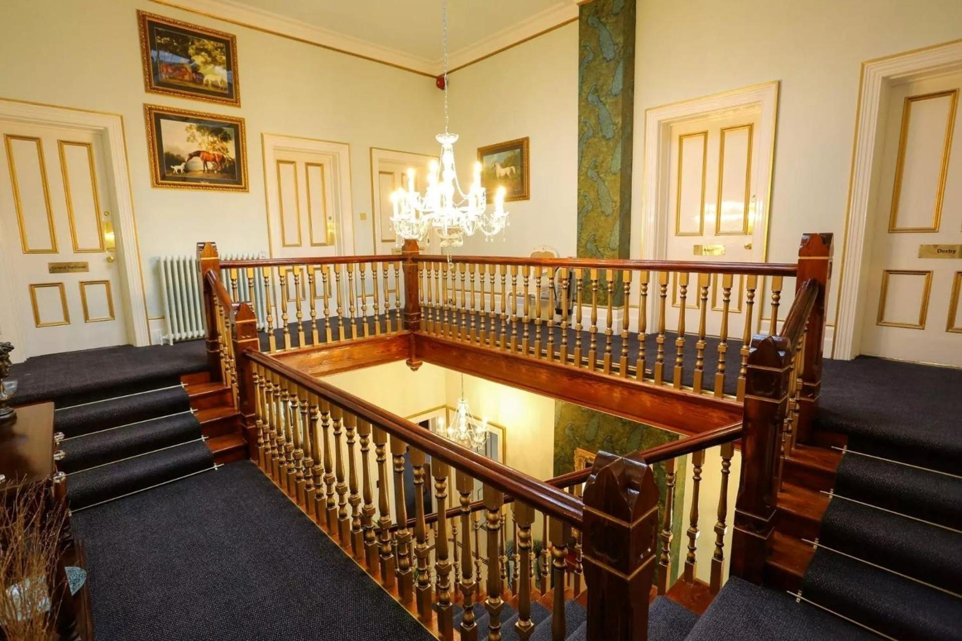 Derby Manor Bed & Breakfast Борнмът Екстериор снимка